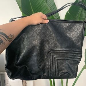 Korean Hangul design leather tote bag